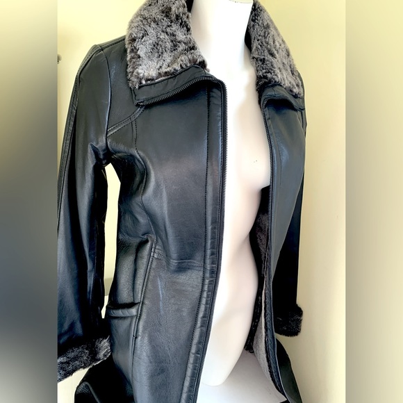 Danier black real leather long winter jacket Coat Thinsulate & Faux Fur Lining - Picture 10 of 16